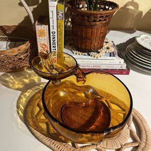 Hazel-Atlas Orchard Amber Glass Serving Bowl Set